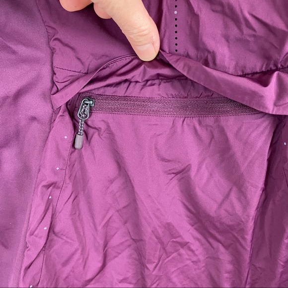 Lulu 🍋 Run for Cold Jacket - Picture 9 of 12